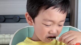 I made a simple dessert and he loved it. I was impressed by Capricorn's strong self-control.