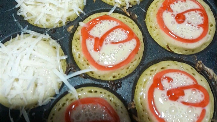 Kue Cubit lumer topping keju dan sele strobery