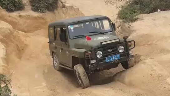 Car off road challenge on the danger road #car #travel #rapter #supercar #superm