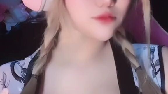 Tsunade in real life🗿