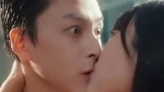 Gadis menikah dengan CEO bisu, tak disangka satu ciuman menyembuhkannya