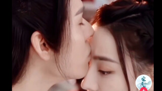 Too efficient! An Lechuan kissed three places at once. What kind of innovative kiss scene is this?