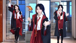 Cảnh vũ trường hai chiều! "Bling-Bang-Bang-Sinh"
