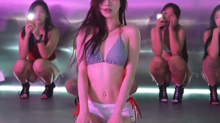 Rực rỡ, nóng bỏng, vũ đạo gợi cảm bốc lửa