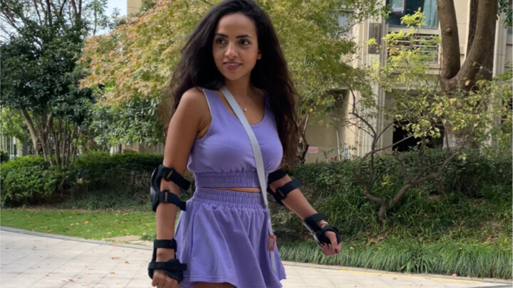 Unlocked a new skateboard, and tonight I’m cosplaying Cântica for the Halloween party 🥳🥳
