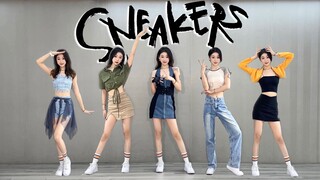 Lagu baru ITZY SNEAKERS memiliki 6 cover dan 6 kali ganti pakaian. Saya akan selalu menyukai beberap