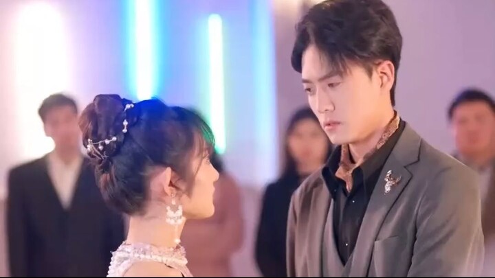 แต่งงานสายฟ้าแลบกับคนแปลกหน้า! เมื่อคุณหนูตกอับถูกบังคับแต่งงาน