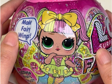 LOL Little Fairy’s surprise unboxing—today, we’re making her a pair of wings!
