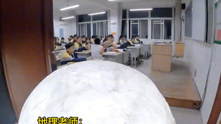 ครูสอนภูมิศาสตร์รุ่นหลังปี 90 สร้างโมเดลดวงจันทร์ เพื่อถ่ายภาพสุดอลังการที่สื่อถึงบรรยากาศของดวงจันท