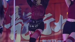 2023在这3个节目中画上圆满的句号啦~不知不觉就迈入2024年，希望今年也继续开开心心的上好每一个舞台🥰有没有想看的哪一只的直拍呀