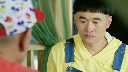 Big Bro Takes Amnesiac Boss to a Restaurant—Two Bowls of Noodles Get Them a Whole Table Full of Dish