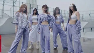 إصدار الرقصة الكاملة لأغنية LE SSERAFIM "DIFFERENT"!