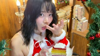 Amazing 3D spatial video effects on iPhone! feat. a beautiful Korean girl eating cake | Big Ears TV