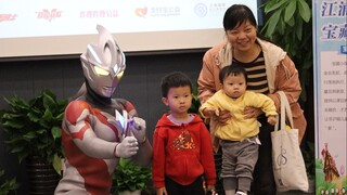 “或许，这就是我喜爱特摄的理由”——三大特摄英雄为流动儿童筑梦