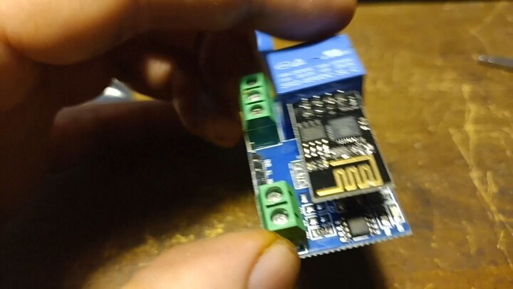 Informática: Reseteador automático de router usando ESP8266.