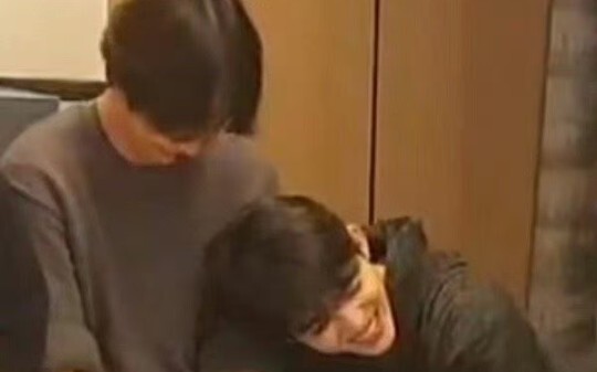 【Che Han】Kakinya sudah hampir pulih, tapi sakit leher miring kambuh lagi