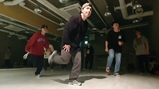 Just TOPROCK_BBoy Mario