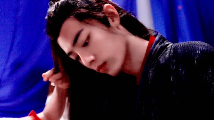 Xiao Zhan is the most beautiful fishing woman in the world! He will hook you until your souls trembl
