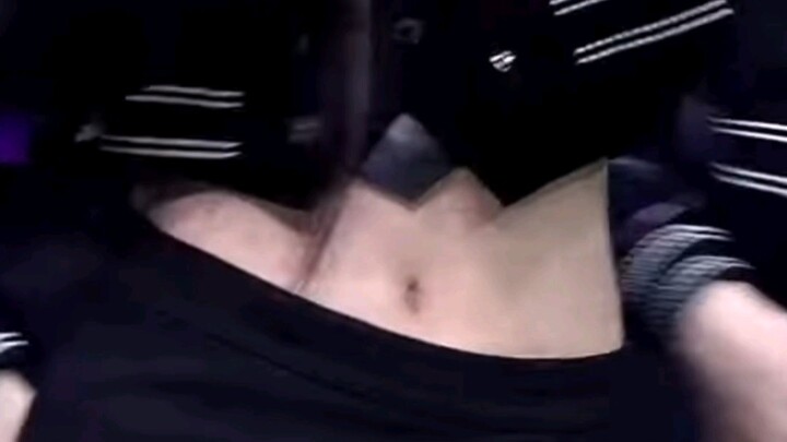 She is really as thin as a paper…｜Ahn Yu-jin’s waist (belly button) straight shot