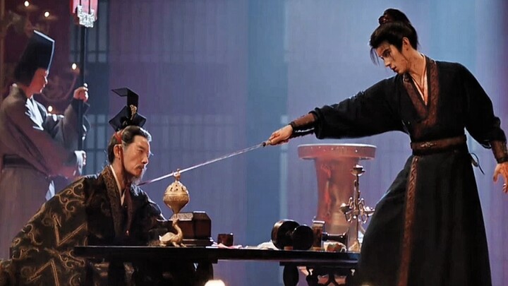 Can you believe the guy on the right is actually the male lead? Casting him for a cameo was pure gen