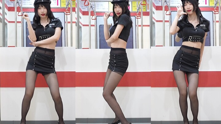 Woohoo～ The train is leaving! Hurry up and get on board! The train is swaying.