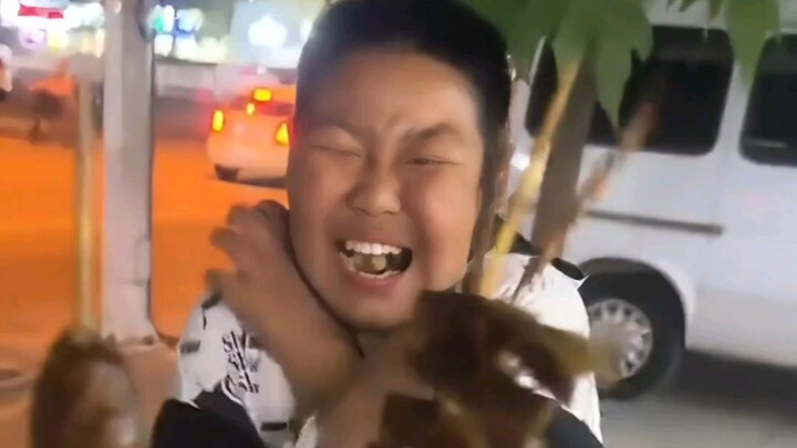 ⚡ يا له من مرض ذهبي ساحر، جعلني أضحك مليار مرة!⚡