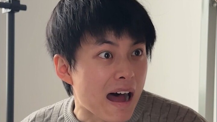 Sepertinya kampusmu dan kampusku berbeda