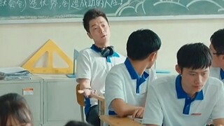 你上学的时候敢跟老师对着干吗？