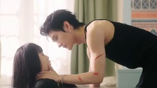 Bos mafia yang benci wanita jatuh cinta pada gadis 18 tahun yang menyembuhkan