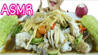 ASMR EATING SPICY PAPAYA + RAW CRABES SALAD / ส้มตำปลาร้า ปูม้าสด แซ่บปากเปิด NO TALKING