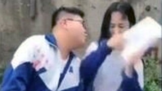 Apakah kamu menyukaiku atau tidak?