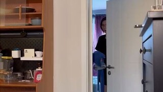 Saat kamu tiba-tiba berpikir untuk menjemput pacarmu sepulang kerja...ada kejutan di akhir~ #爱车爱生活#女
