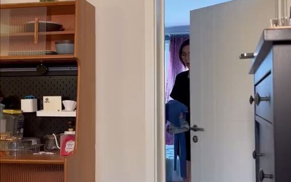 Saat kamu tiba-tiba berpikir untuk menjemput pacarmu sepulang kerja...ada kejutan di akhir~ #爱车爱生活#女