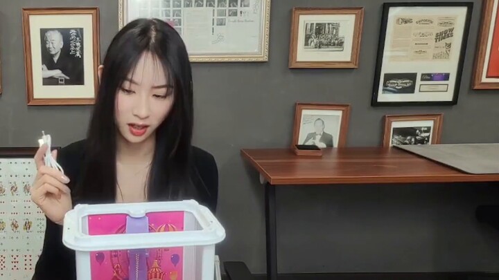 Hãy mua cho mình một chiếc máy vuốt! Bắt bao nhiêu tùy thích!