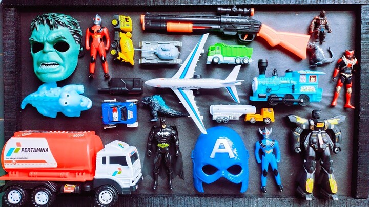 found toys ultraman, batman, plane, truck, pistol, gozila, kingkong, bima sakti, hulk mask, thomas