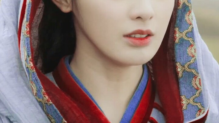 "Before the show started, netizens complained that the female lead had an internet celebrity face, b