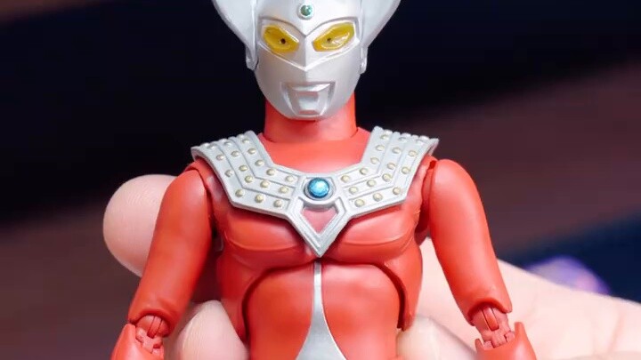 Ultraman Taro thực chất đã 51 tuổi? [Nó không phải là một món đồ chơi]