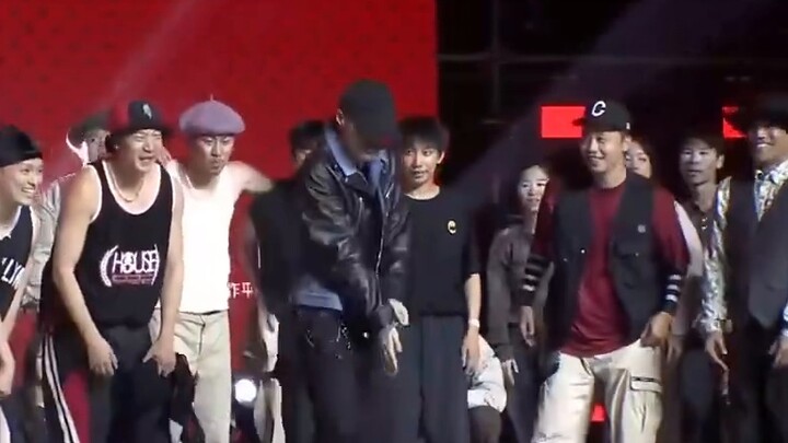 【Zhang Yixing】See krump again! Appear in the cypher stage to challenge 【MALLSTARS International Grou