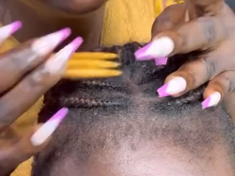 Black woman helps you get rid of lice, chewing gum sounds, and a relaxing head massage