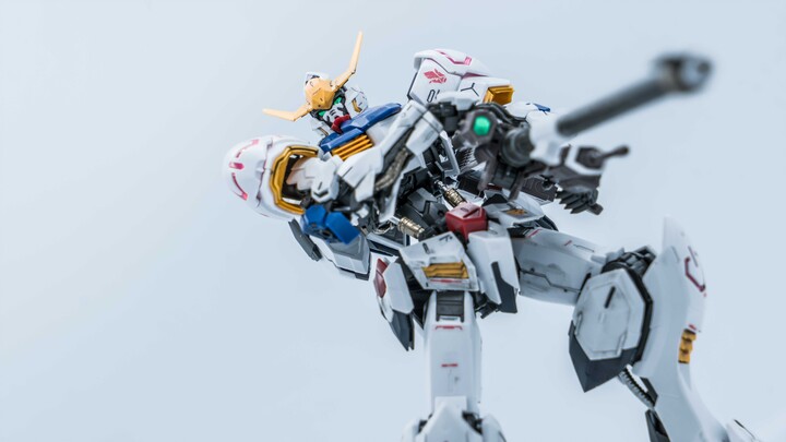 [แพ็กเกจประกอบสุดเจ๋ง] มีใครยังไม่เคยเล่น MG Barbatos บ้าง?