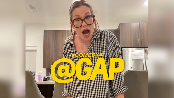 @GAP, bạn ra chiếc quần này là có ý gì vậy?