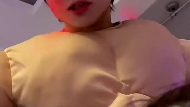 When the double-door meets the energetic young man #Another day filled with deep affection