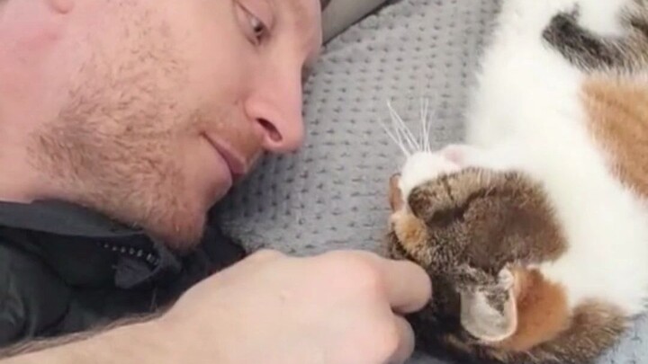 A 23-year-old cat has witnessed its owner's entire youth.