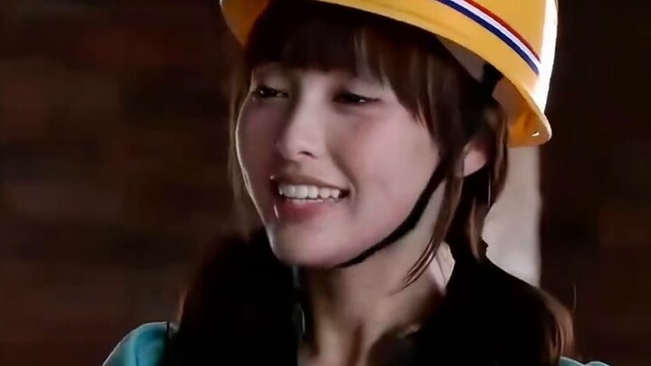 توضيح شخصية تانغ يان الإيموجي