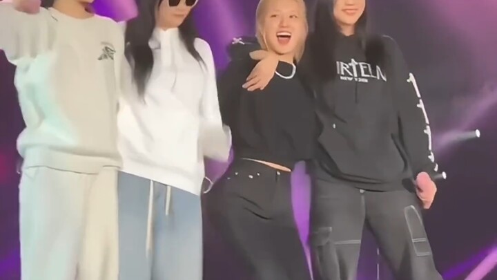 Tổng hợp giày cao gót đế xuồng dành riêng cho Jisoo của BLACKPINK