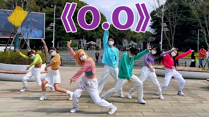 Kpop people seem to have some social stunt disorder? ｜《OO》NMIXX debut song covered on the street in 