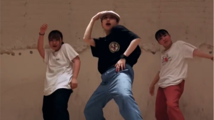 Biên đạo bởi Aoi Nishino. Nhịp điệu hiphop Nhật Bản. Mariah Carey. Always be my baby