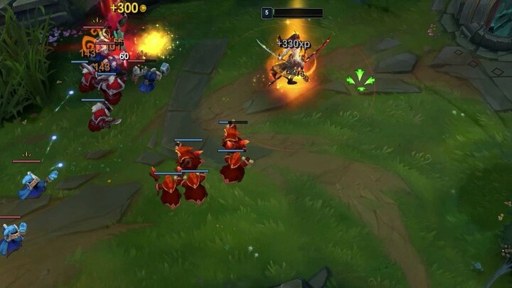 Yang dekat dengan air lebih dulu menikmati bulan.