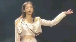 Jennie là công chúa!! Tôi đã xem phần này 64585656754 lần!
