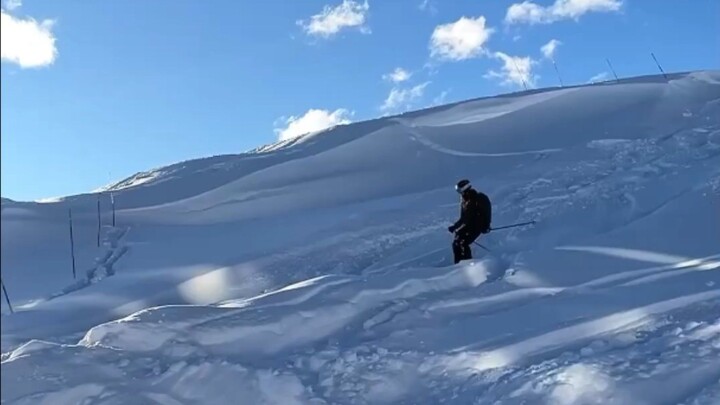 Extreme Snowboarding Action! 🏂 | Insane Downhill Ride#Snowboarding#ExtremeSports#ViralVideo#Sno